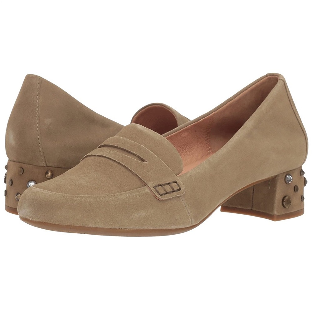 UGG Elise Studded Suede Leather Shoe Beige 9 NIB